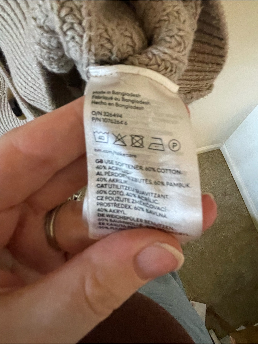 H&M Taupe Ribbed V-Neck Button Cardigan - Picture 4 of 4